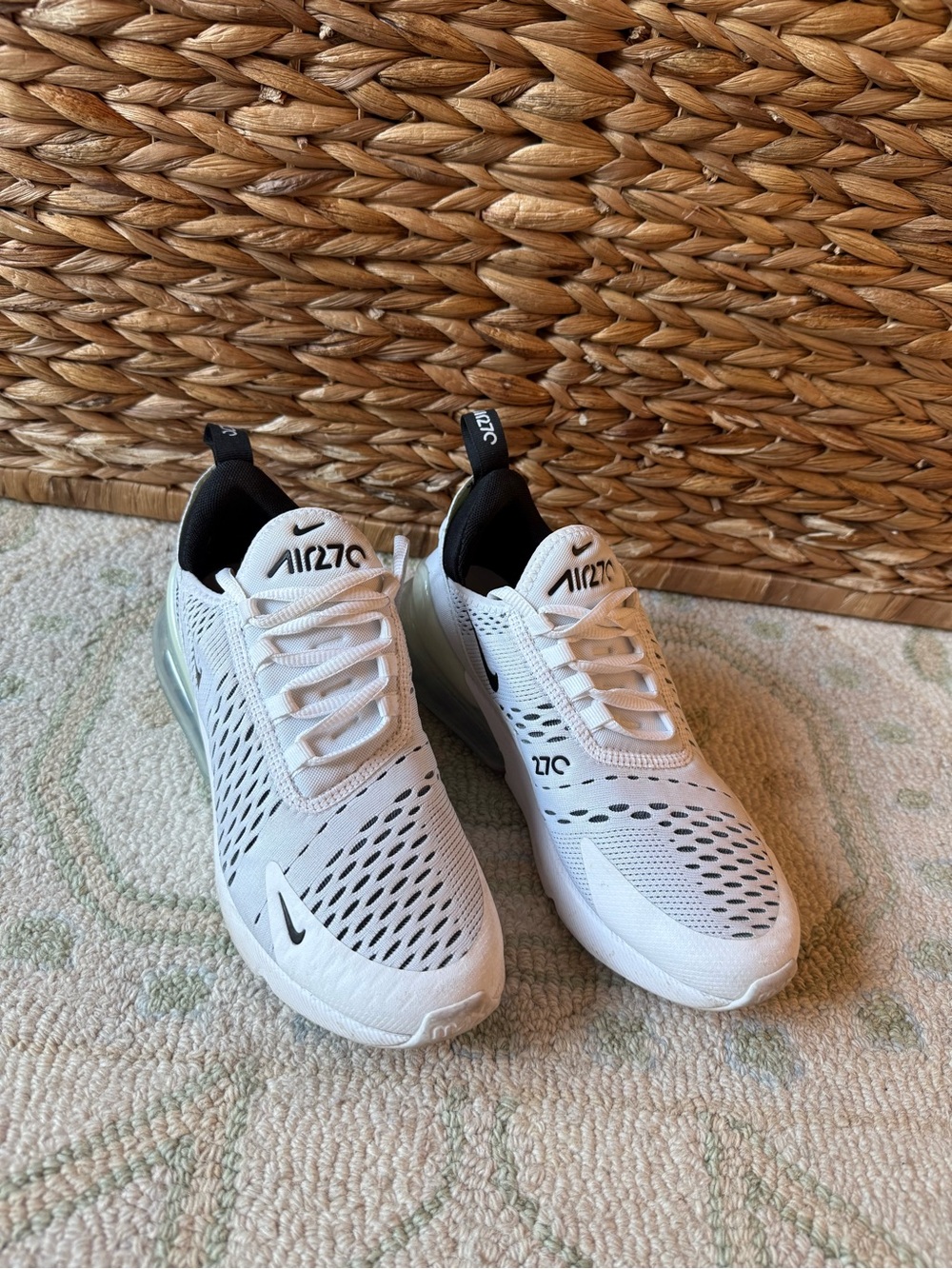 Nike women’s White and Black Air Max Sneakers